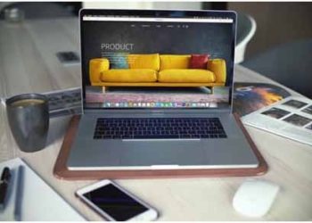 E-commerce shop display on a laptop